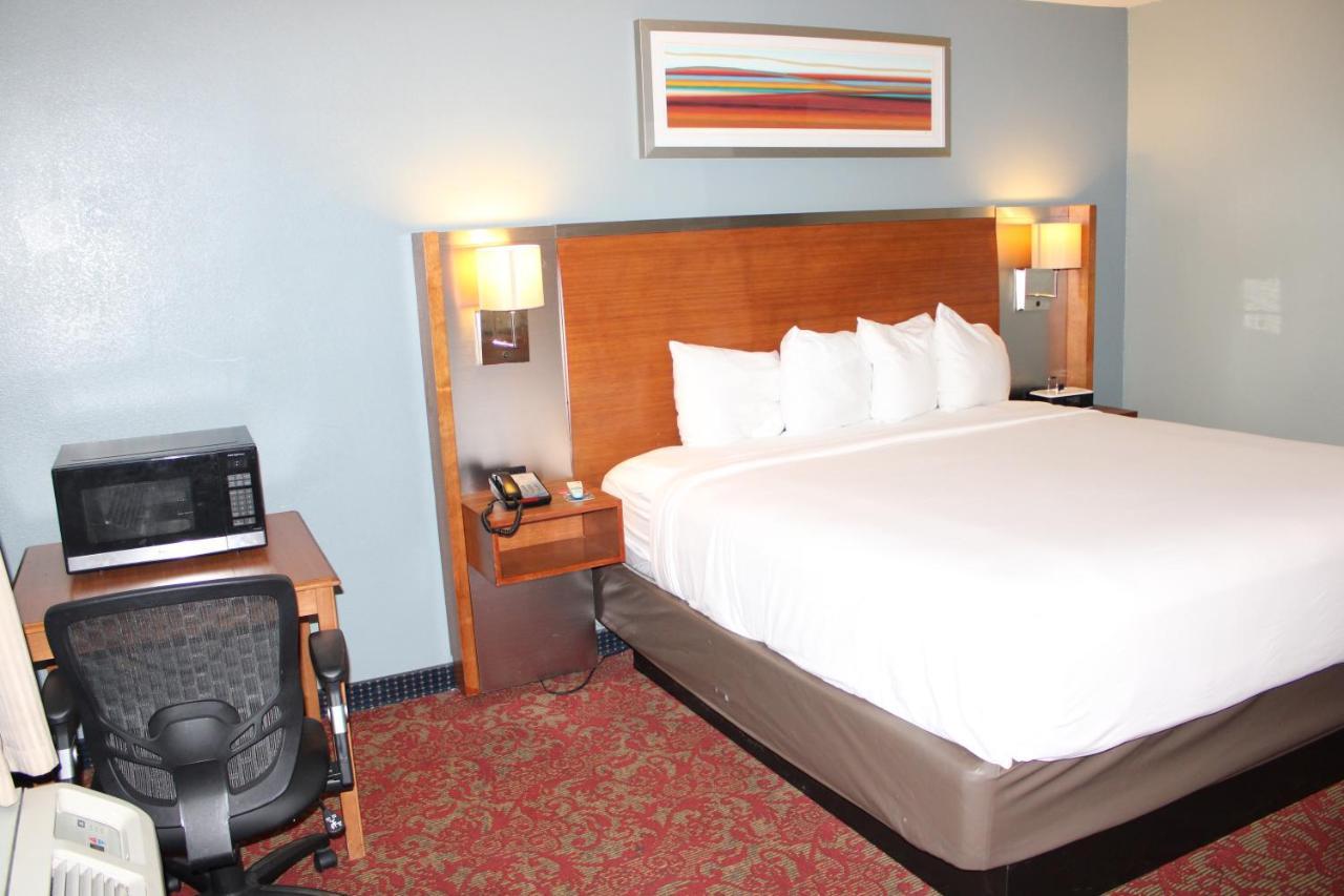 Hotel Hilltop