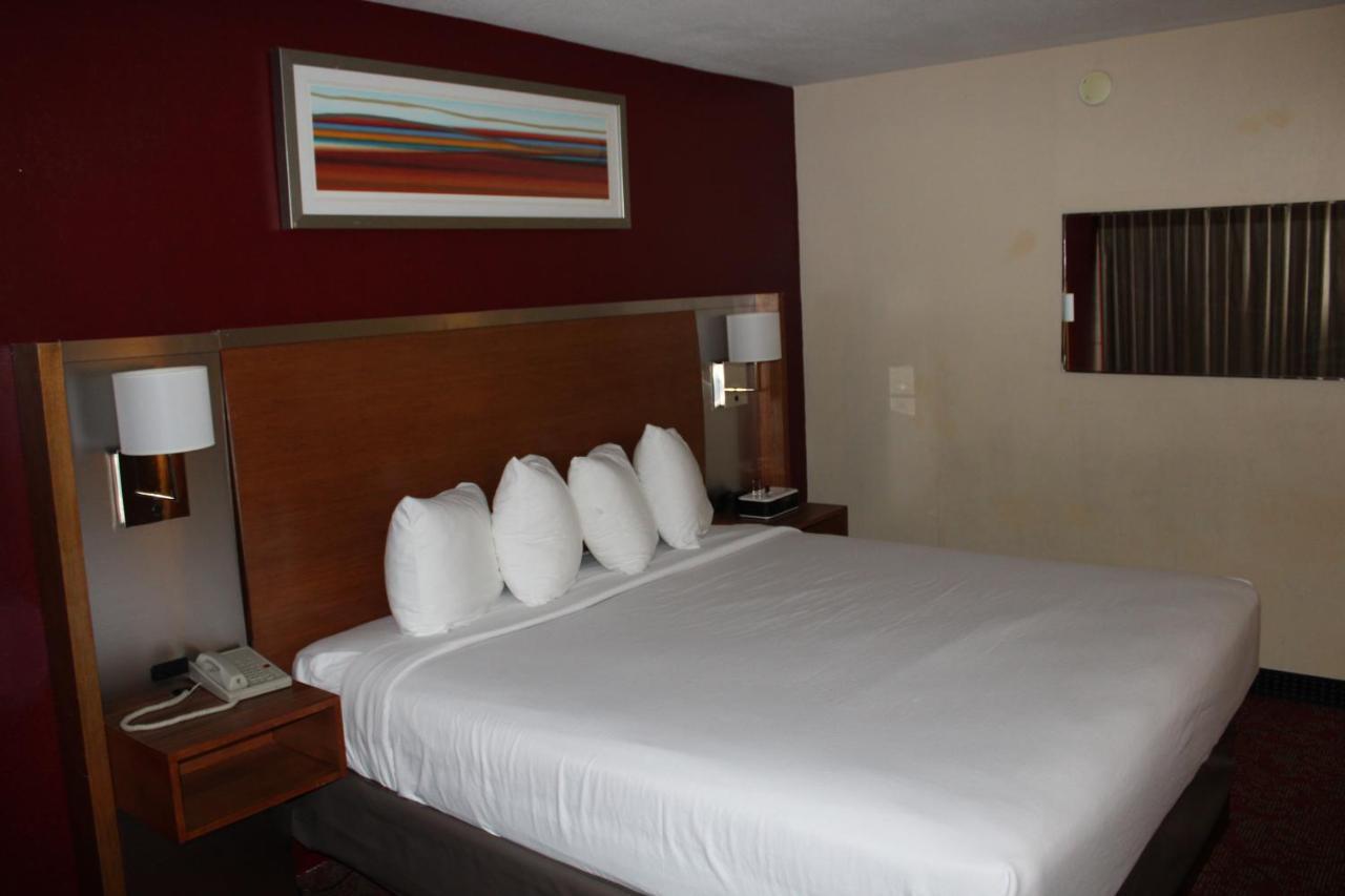 Hotel Hilltop Bakersfield