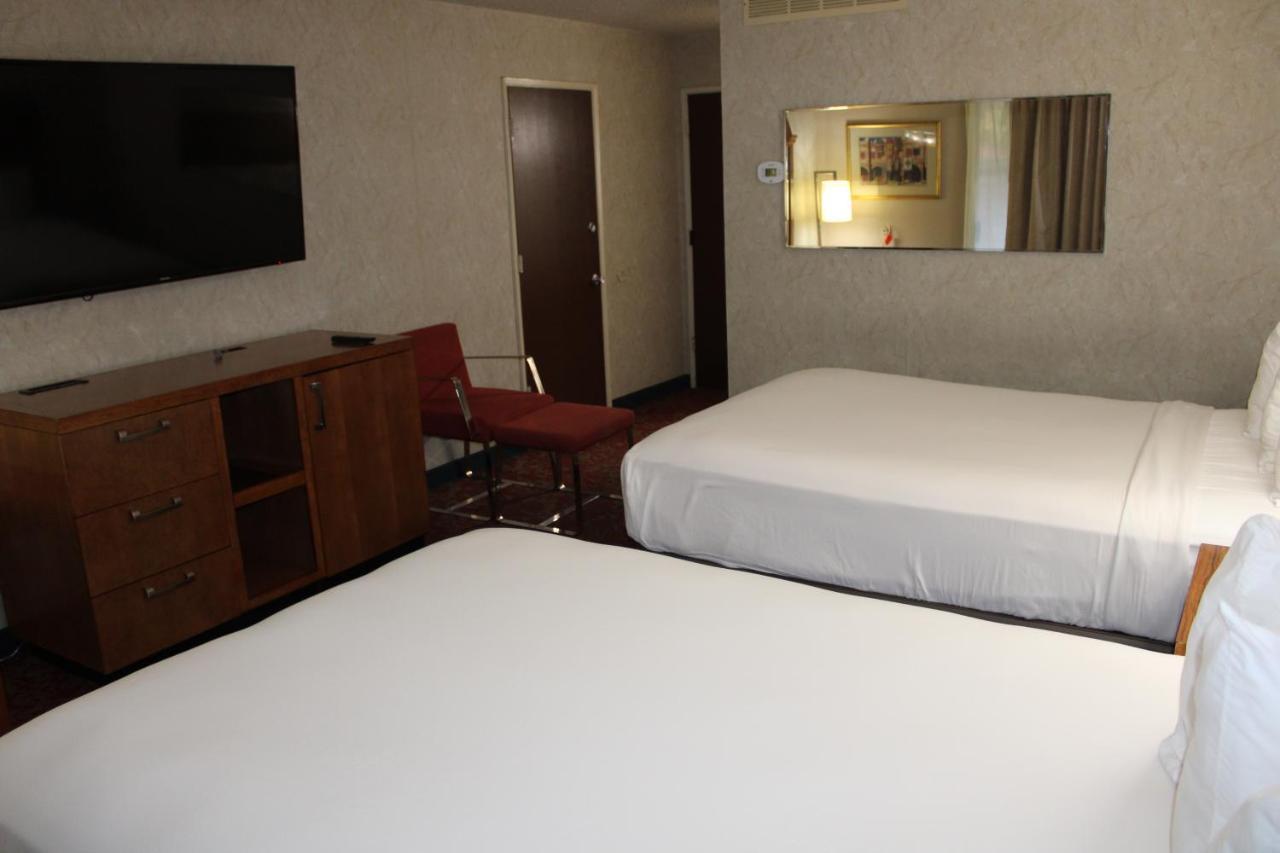 Hotel Hilltop 4*