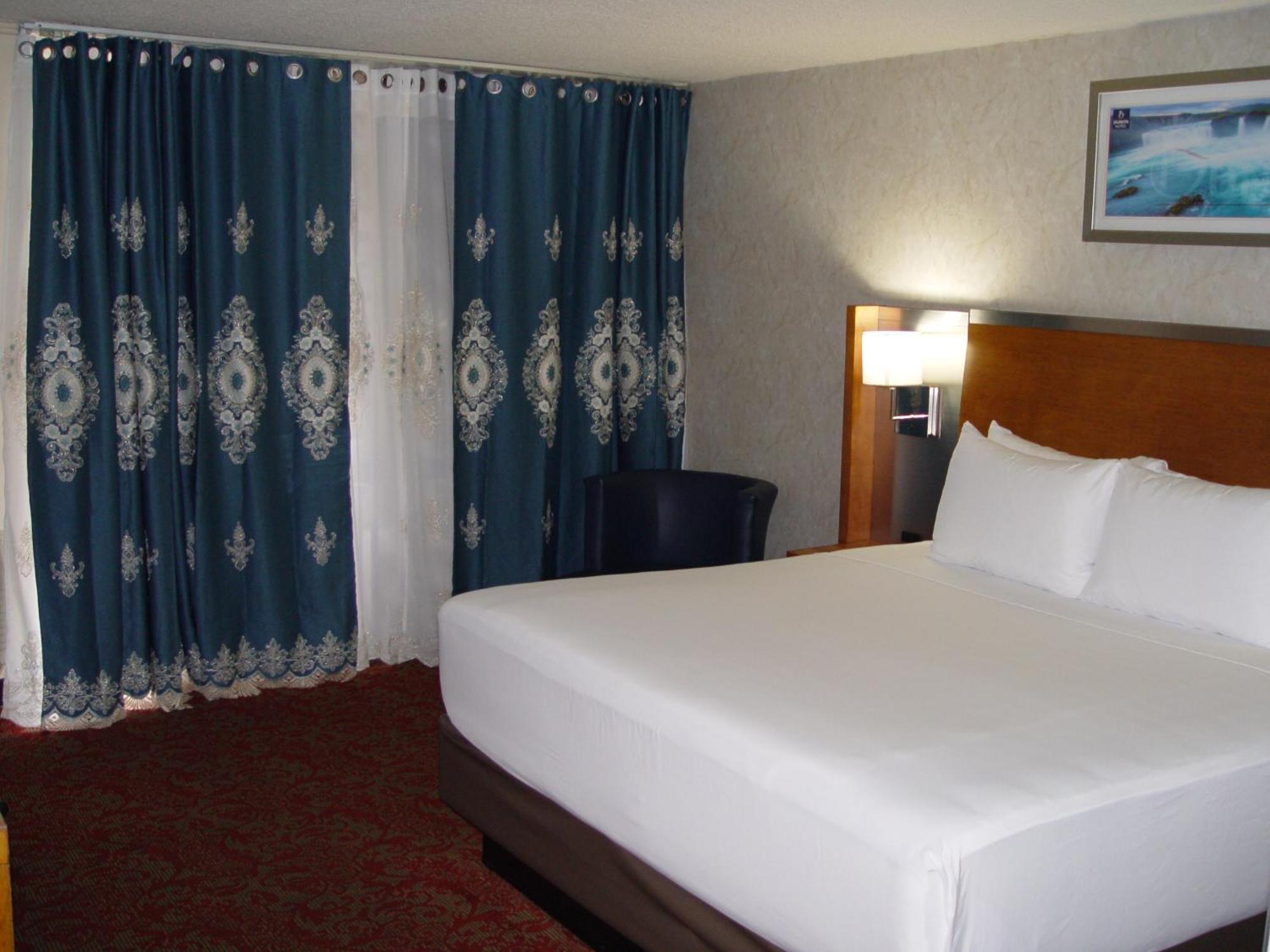 Hotel Hilltop