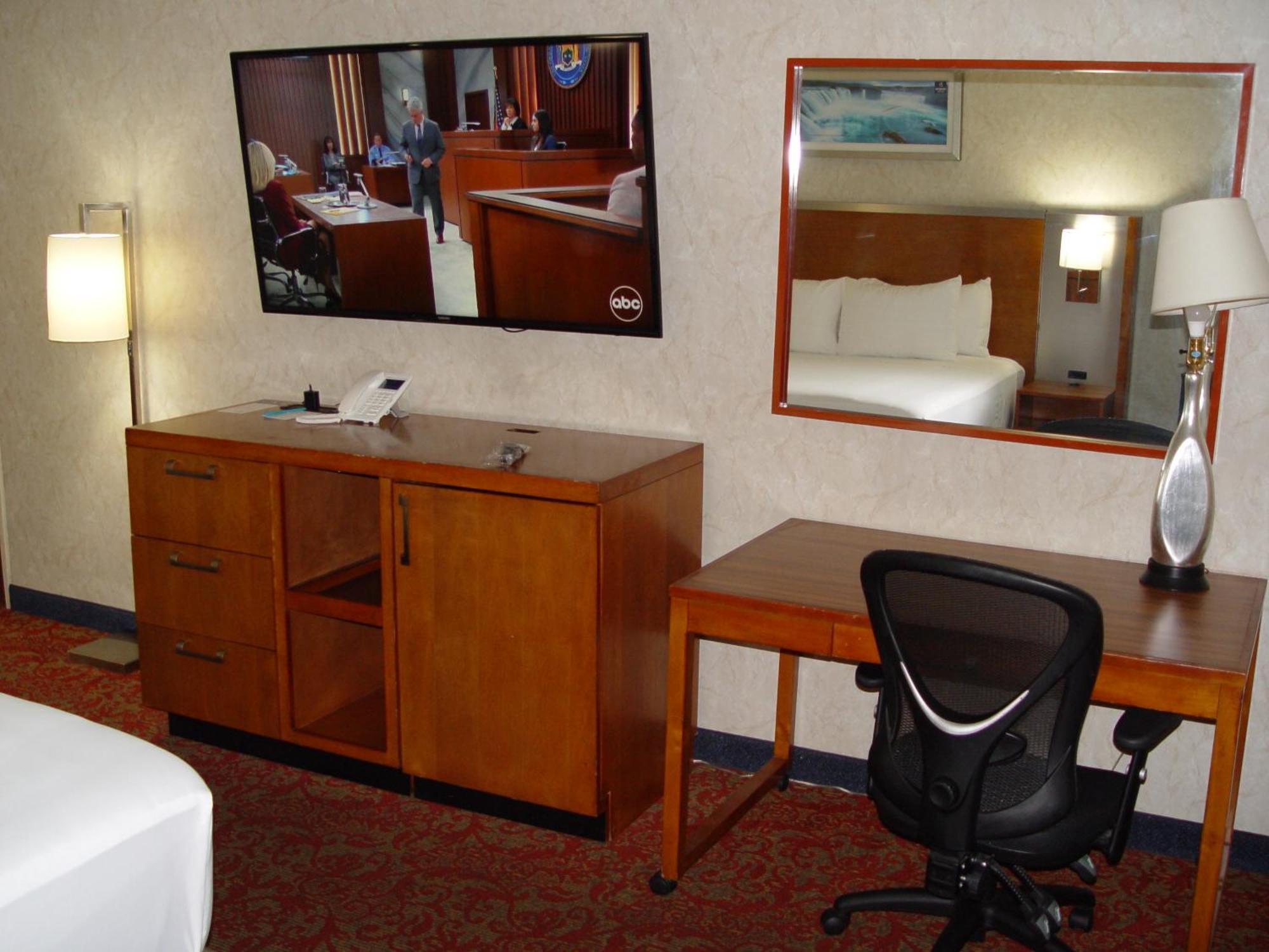 Hilltop Hotel Bakersfield