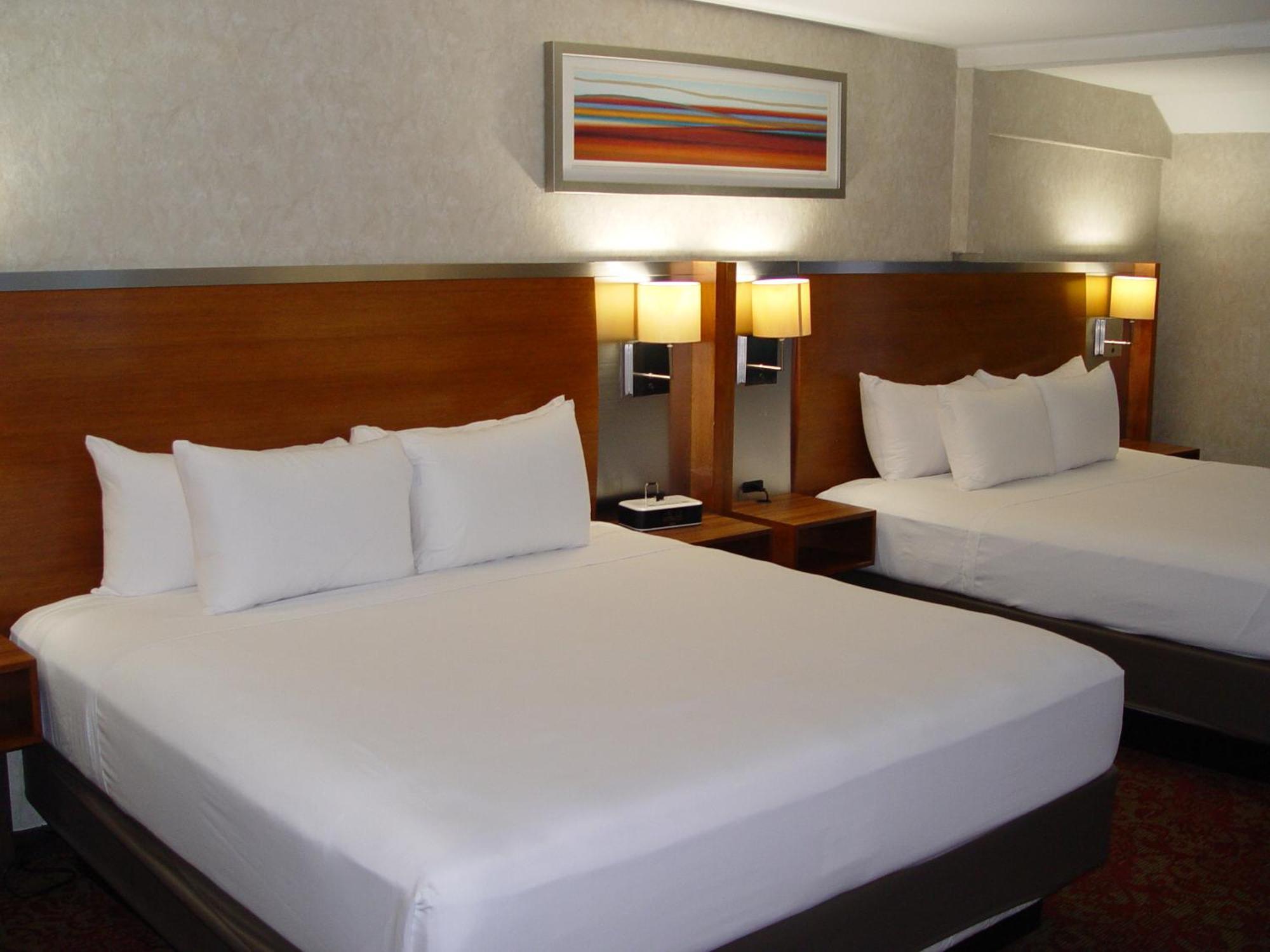 Hilltop 4* Bakersfield