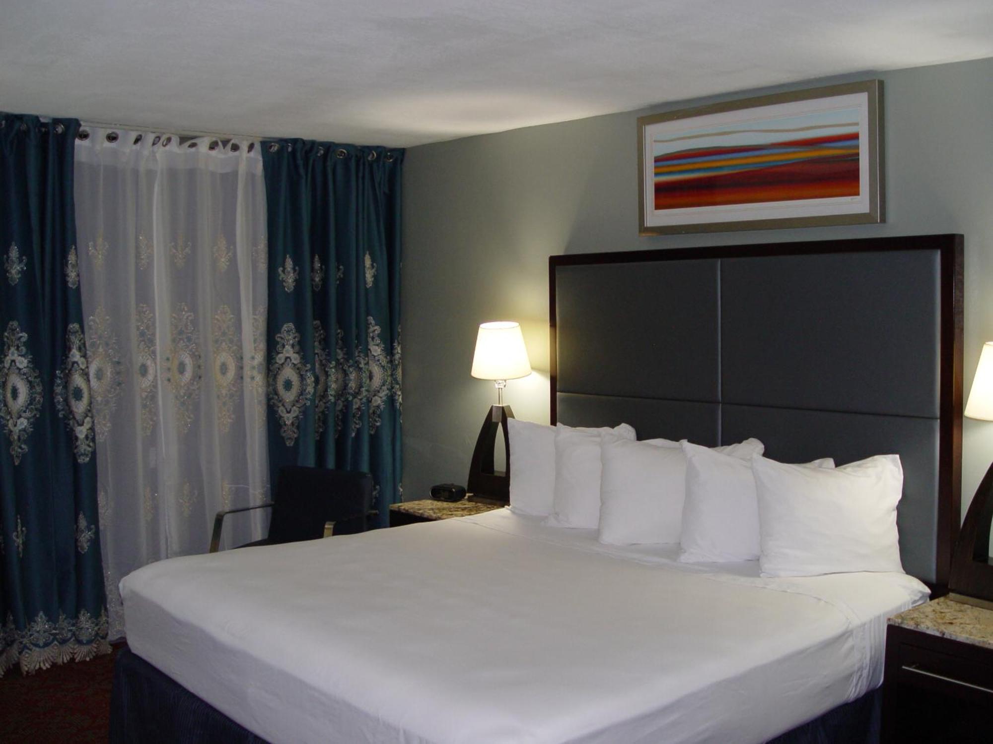 Hilltop Hotel Bakersfield
