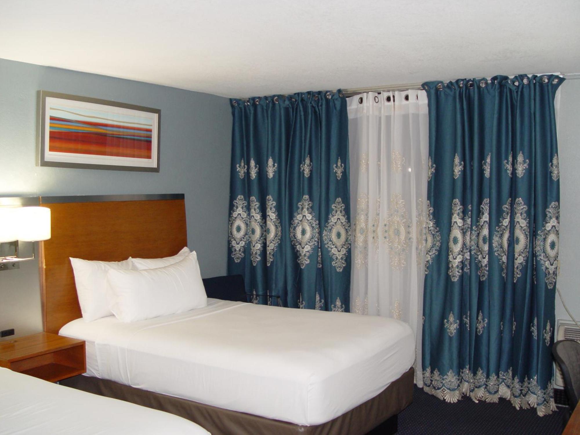 Hilltop 4* Bakersfield
