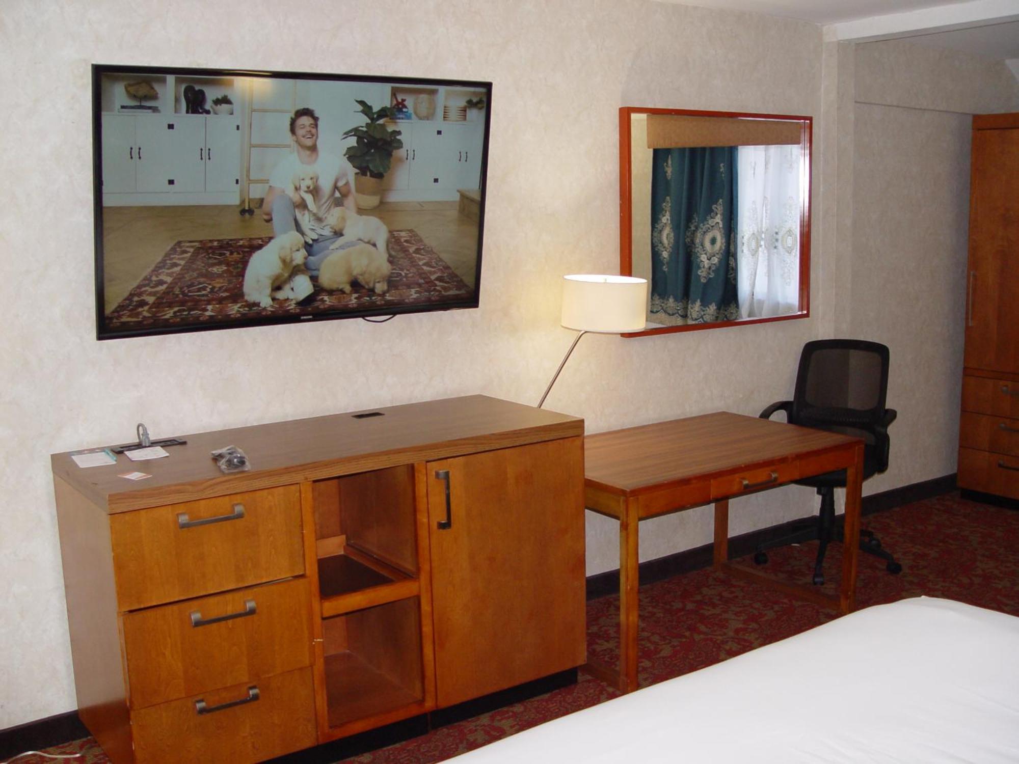 Hotel Hilltop 4*